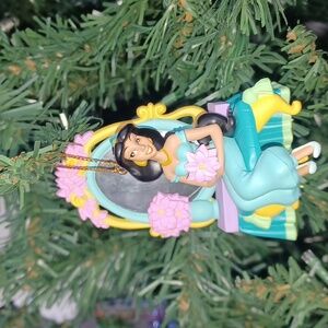 Disney Aladdin Princess Jasmine Sitting Vanity Light Up Christmas Ornament 1990s